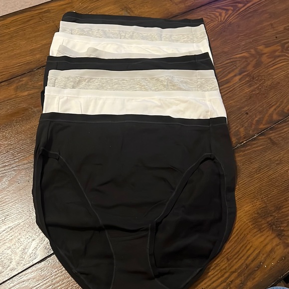 it•se•bit•se Intimates & Sleepwear New Itsebitse Hi Cut Womens